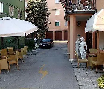 Delle Rose 2* Mestre
