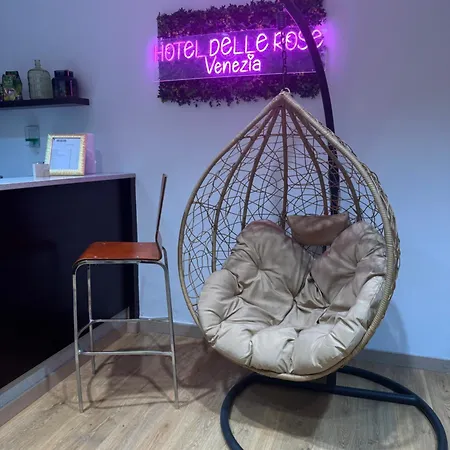 מלון Delle Rose 2*