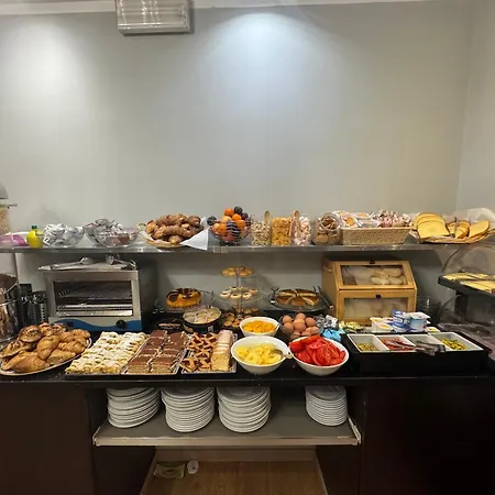 Delle Rose מלון מסטרה