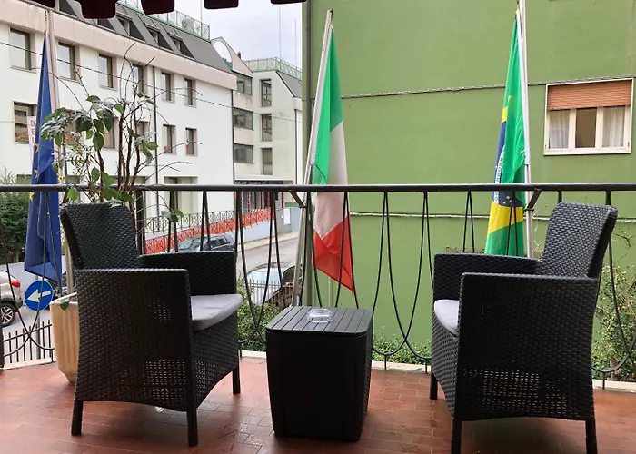 Delle Rose מלון מסטרה