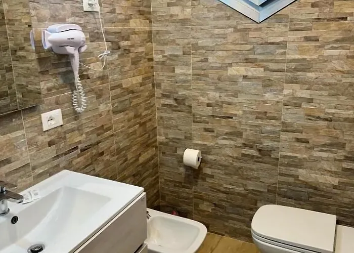 Delle Rose מלון מסטרה