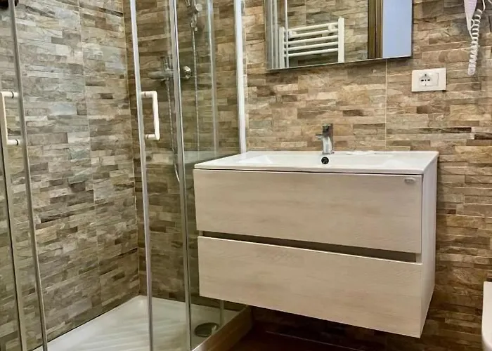 Delle Rose מלון 2*